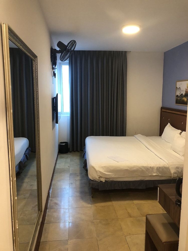 undefined A25 Hotel - 12 Ngo Sy Lien 9