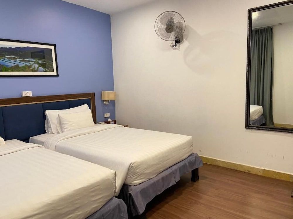 A25 Hotel - 12 Ngo Sy Lien Deluxe Room 3