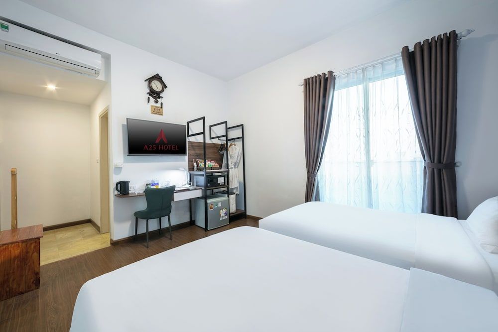 A25 Hotel - 12 Ngo Sy Lien Deluxe Room 3