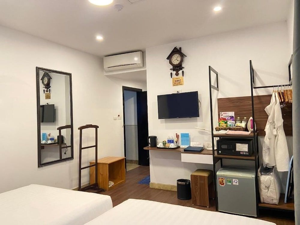 A25 Hotel - 12 Ngo Sy Lien Deluxe Room 2