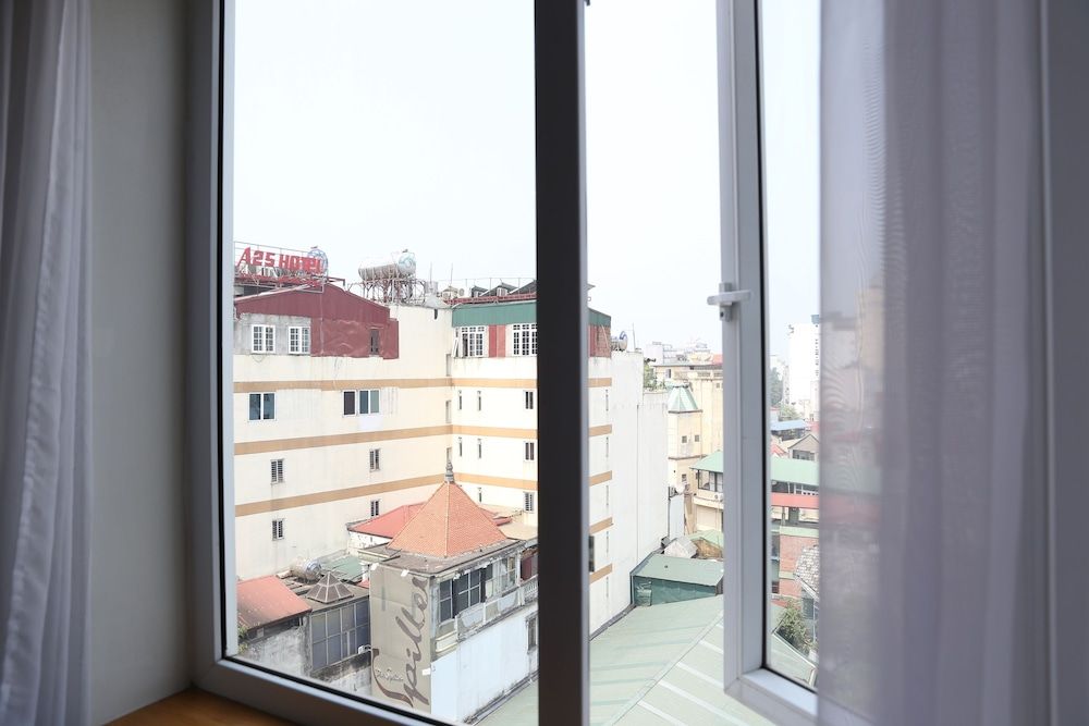 First Eden Hotel Connecting Room 8