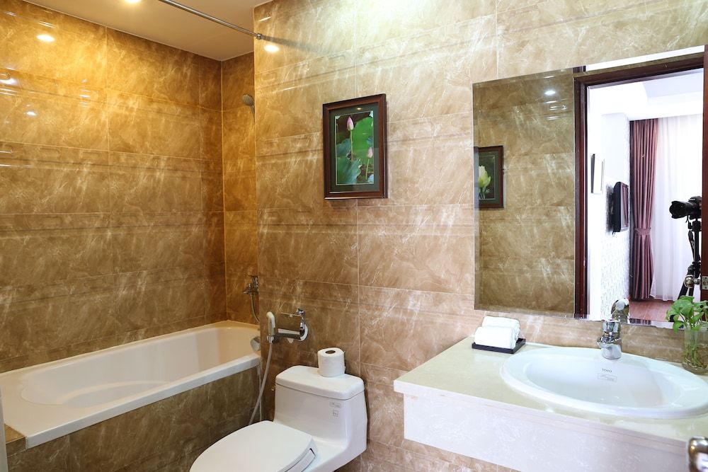 First Eden Hotel Suite 9