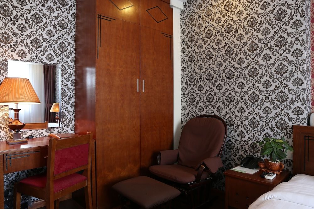 First Eden Hotel Suite 12