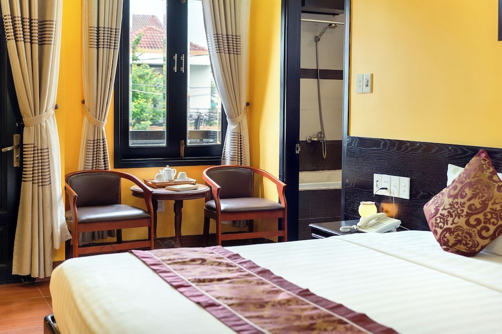 Golden Bell Homestay Deluxe Double Room 3
