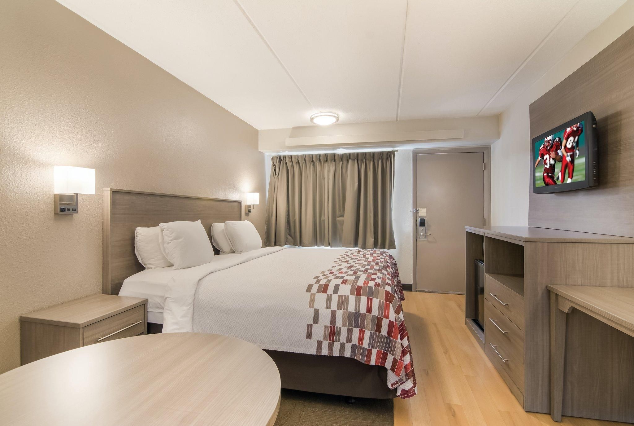 Superior King Smoke Free