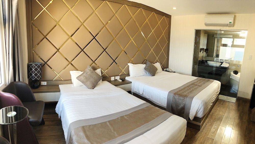 New Sun Hotel Superior Triple Room