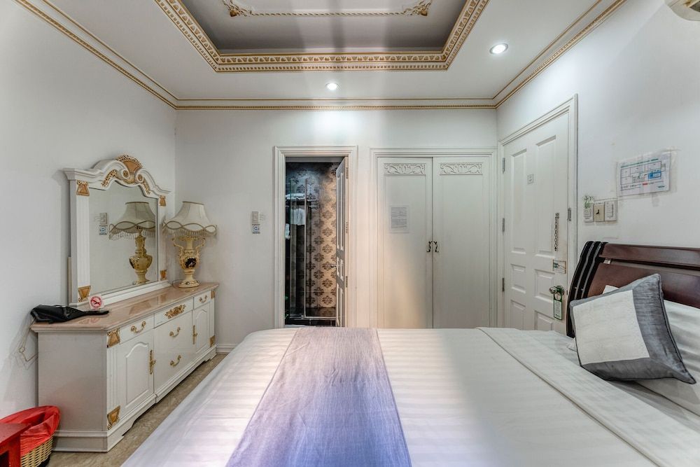 undefined Happyland Hotel 2