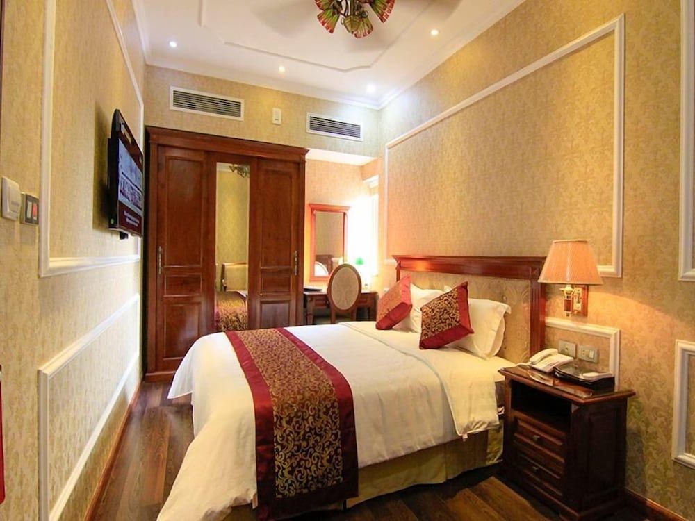 Violin Hotel Ha Noi Standard Double Room