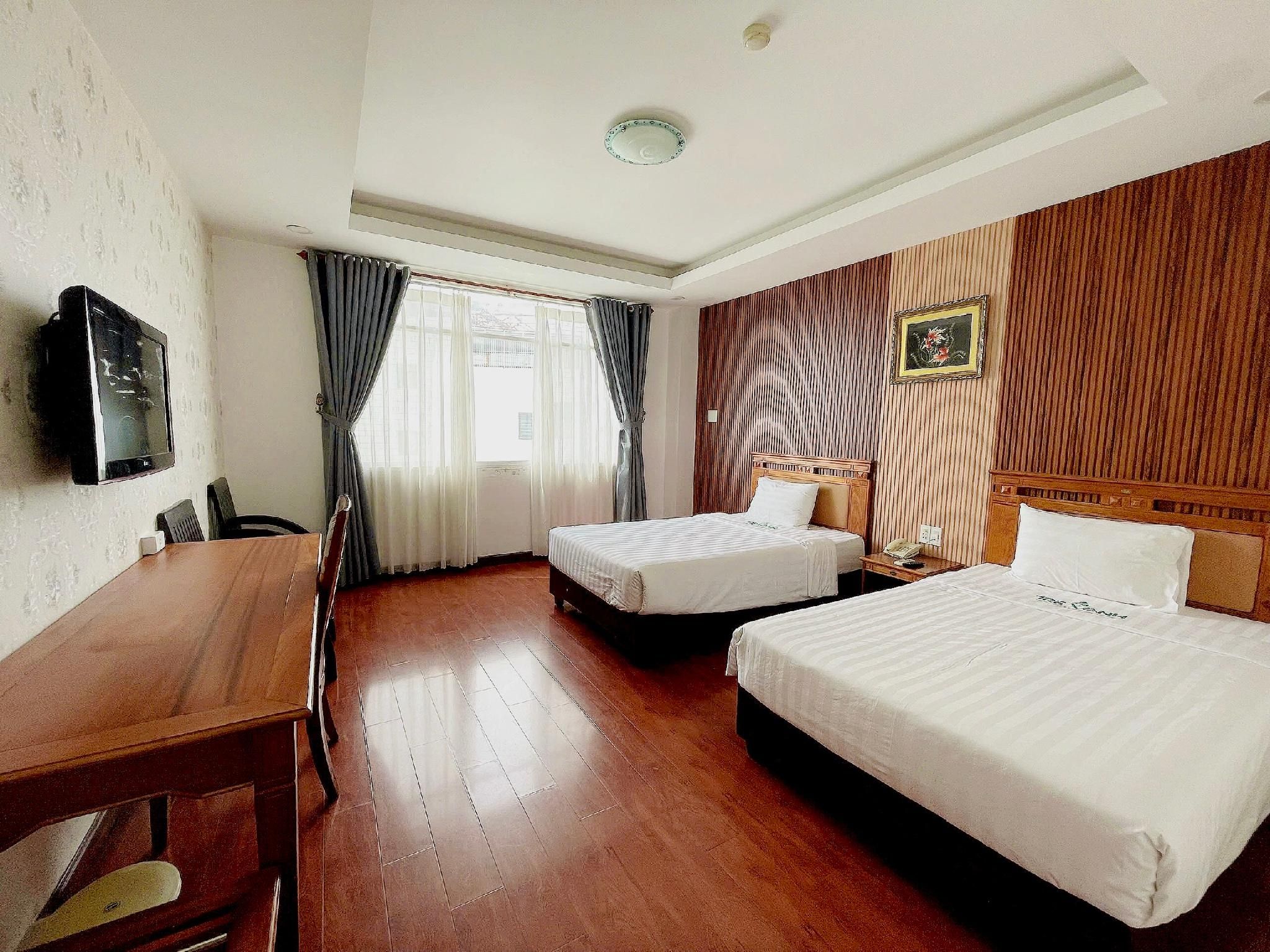 Deluxe Twin Bed