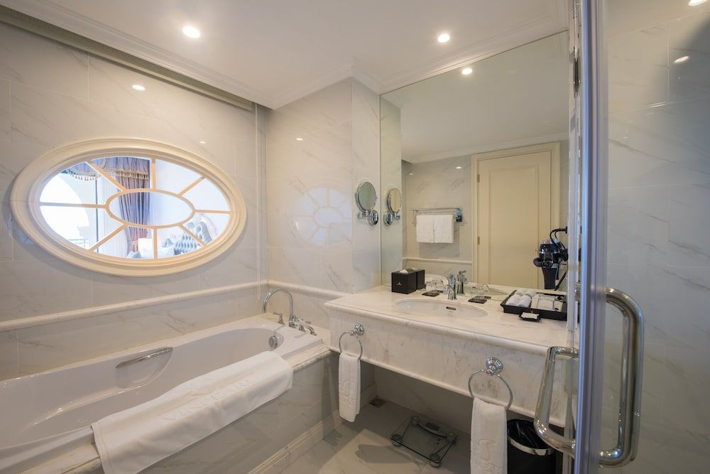 Wyndham Grand Phu Quoc Superior Room, 2 Twin Beds 3