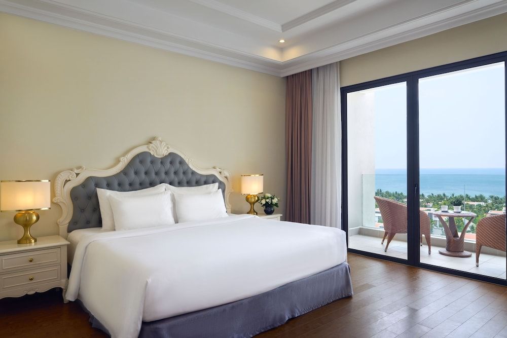 undefined Wyndham Grand Phu Quoc 4