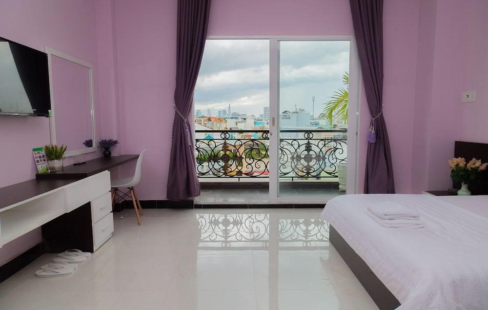 undefined Edenroc Hotel 2