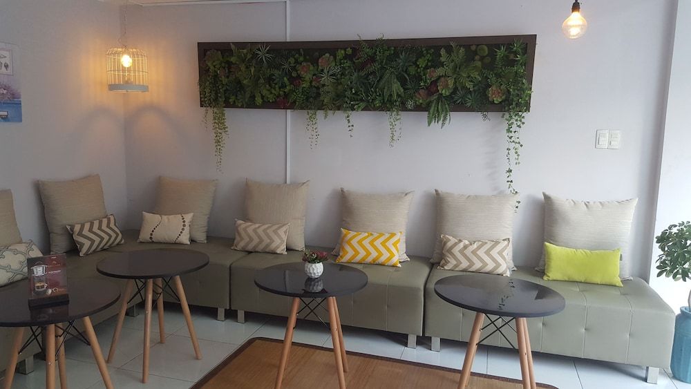 undefined Edenroc Hotel 8