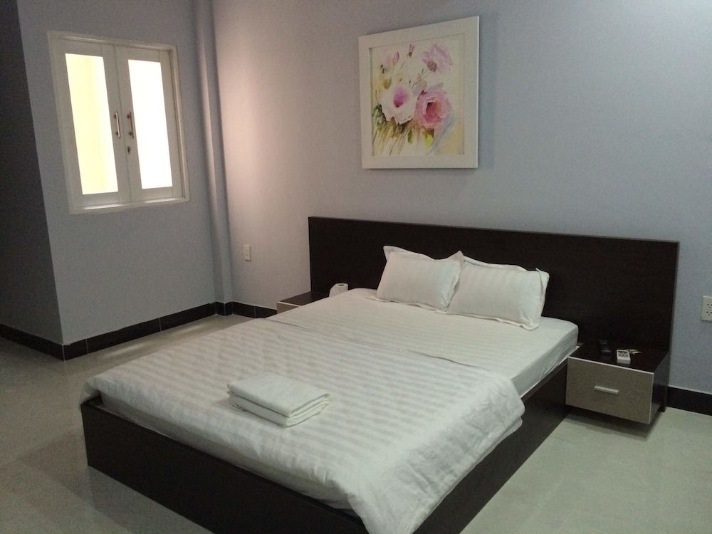 undefined Edenroc Hotel 3