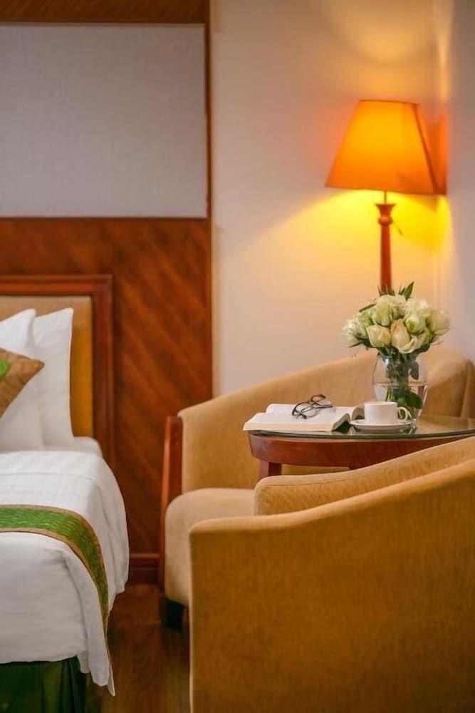 undefined Emerald Hotel Hanoi 8