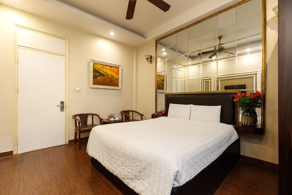 OYO 1158 Ngoc Trai Hotel Superior Double Room 7