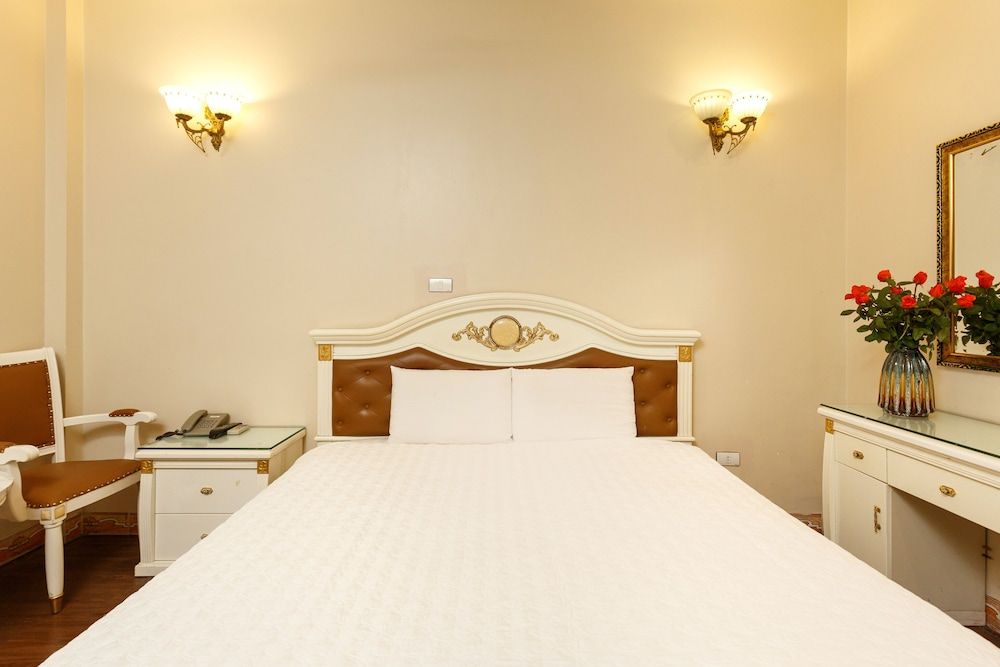 OYO 1158 Ngoc Trai Hotel Standard Double Room 7