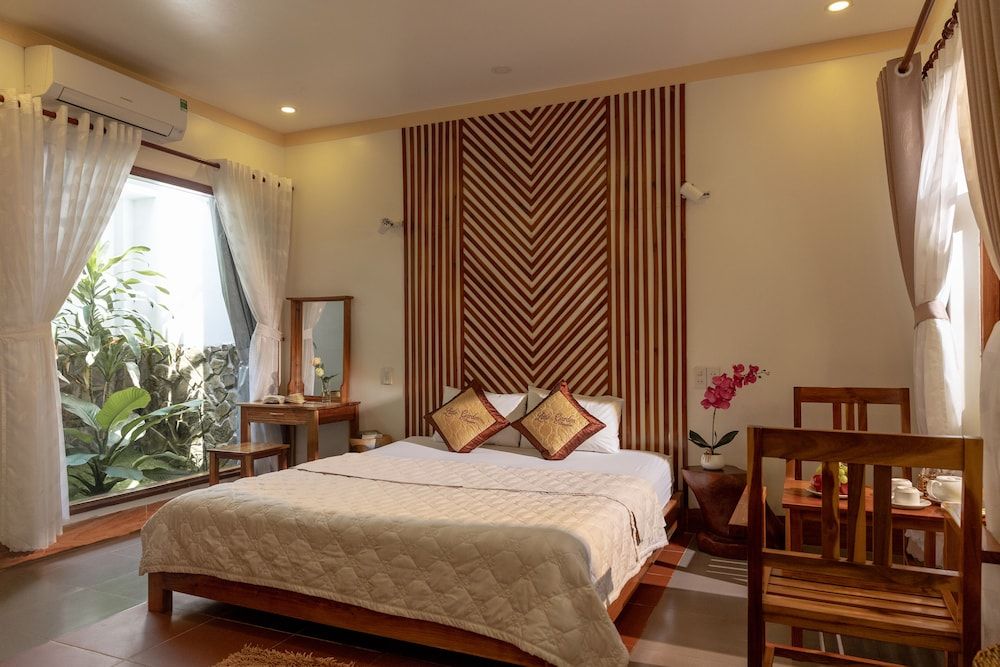 Bungalow, 1 King Bed