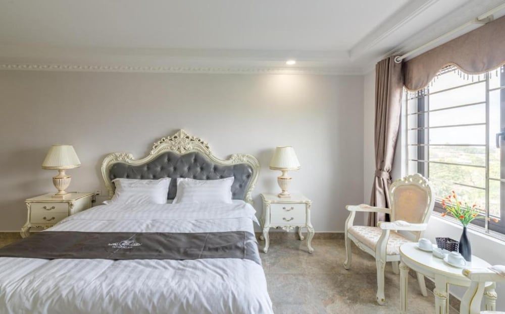 Tan An Palace Superior Double Room 2