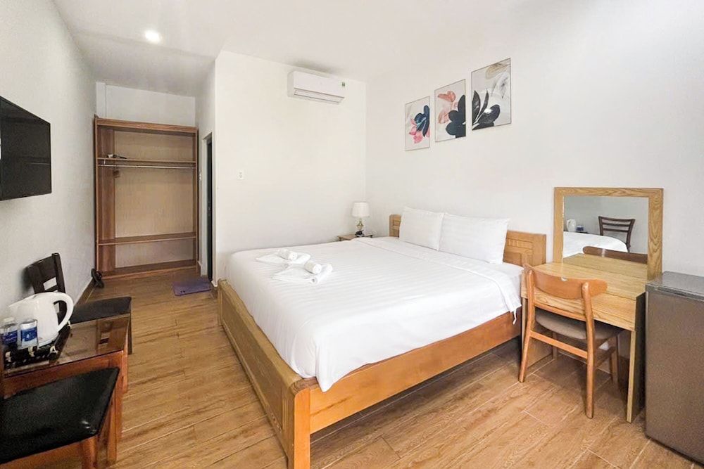 Superior Double Room, Pool View