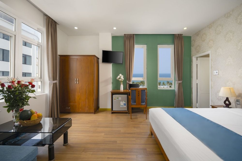 Shara Hotel Da Nang Luxury Double Room 7