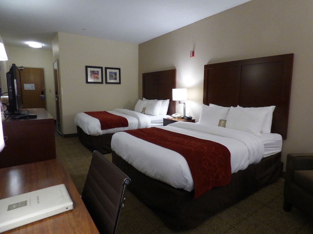 Suite, 2 Queen Beds, Non Smoking