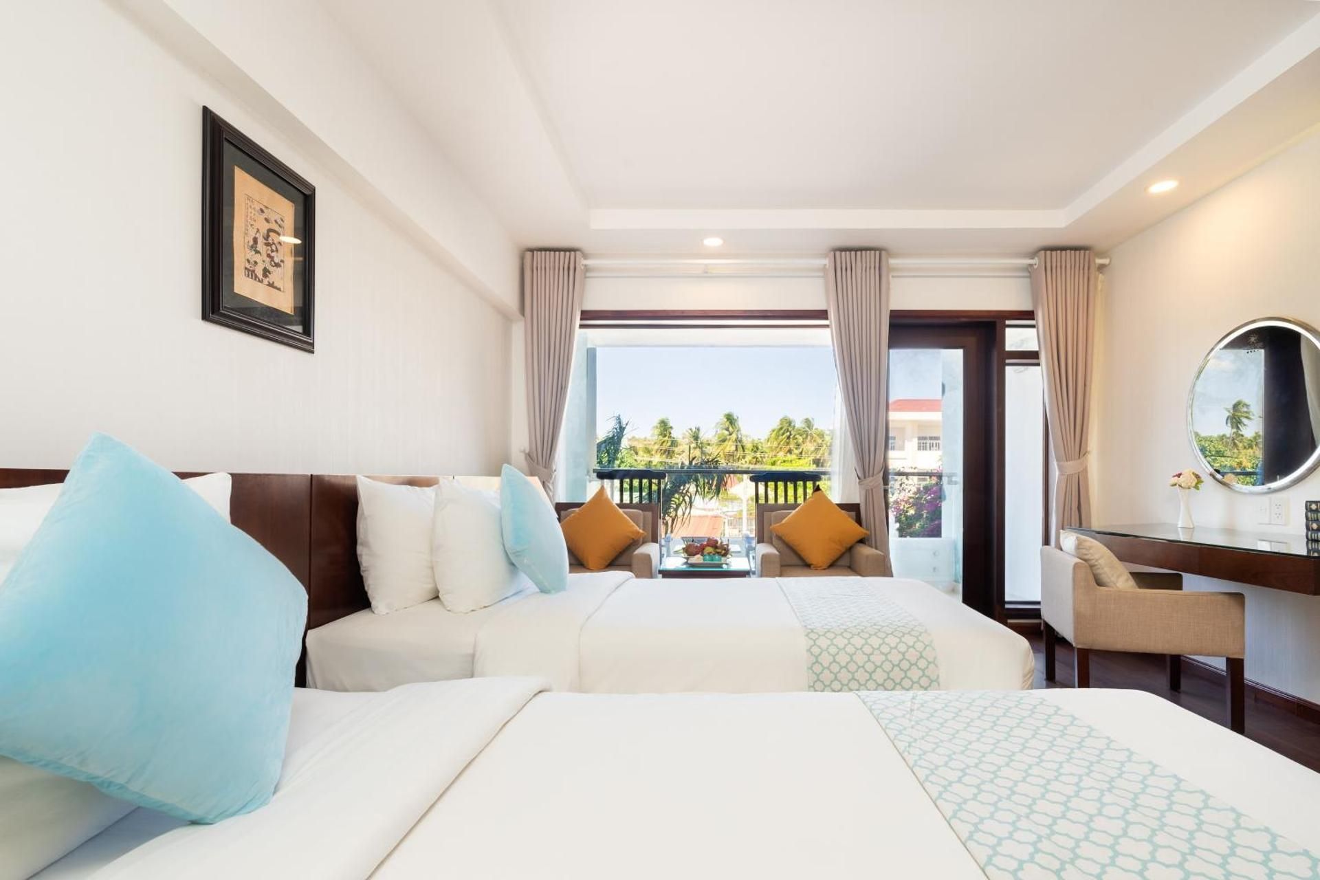 Superior City View Twin Room