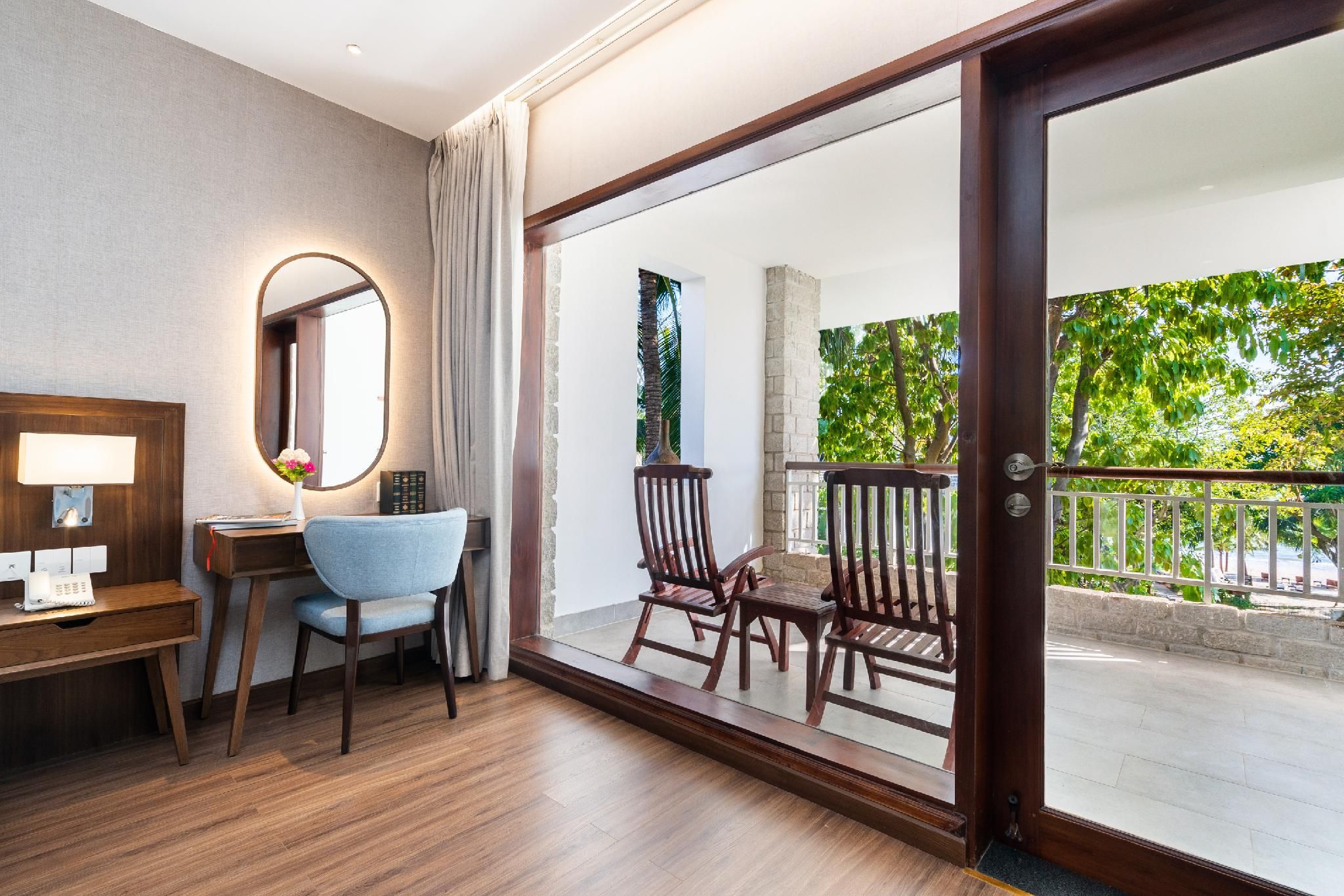 Deluxe Garden View Twin Room