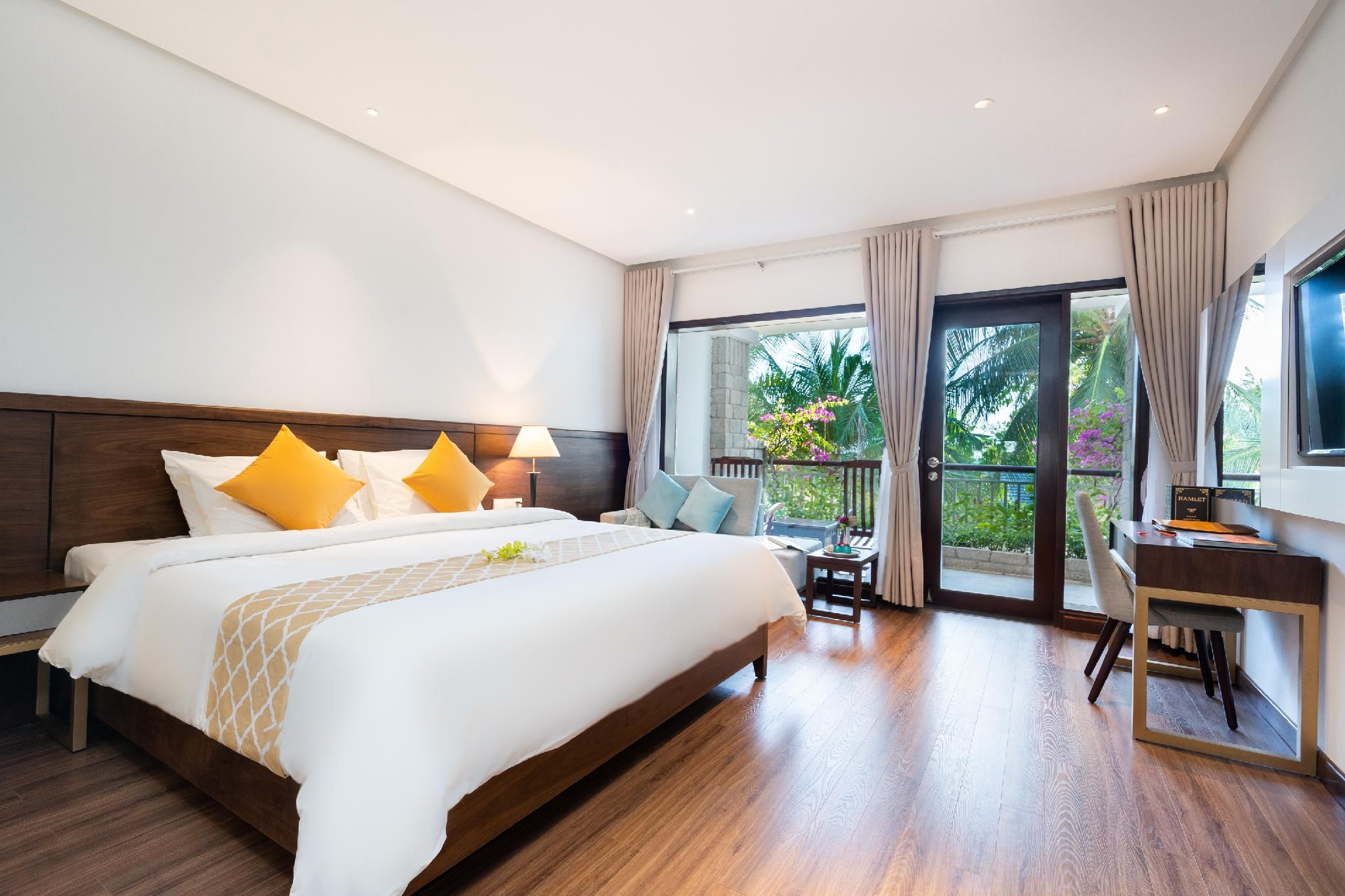Deluxe Garden View Double Room