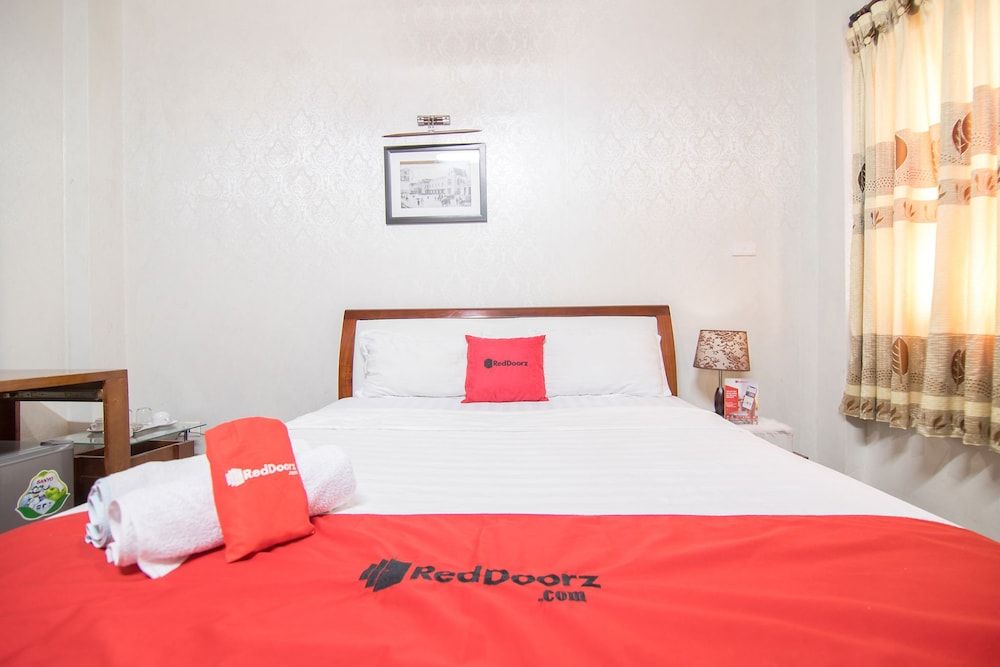 undefined Green Hotel 8