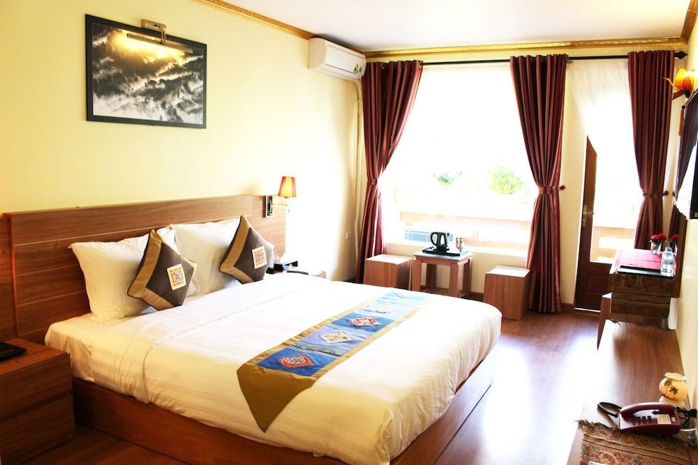 Sapa Dragon Hotel Deluxe Double Room, City View 3
