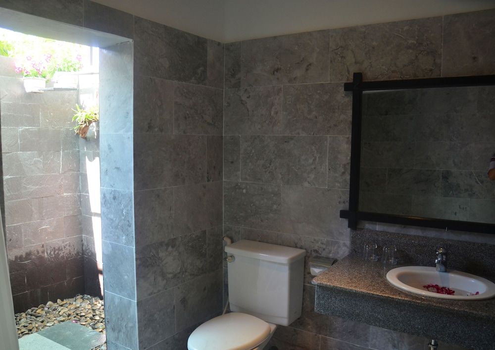 Hoi An Red Frangipani Villa Deluxe Room, Garden View 10