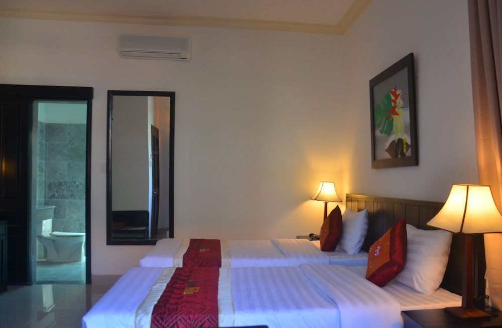 Hoi An Red Frangipani Villa Deluxe Room, Pool View 2