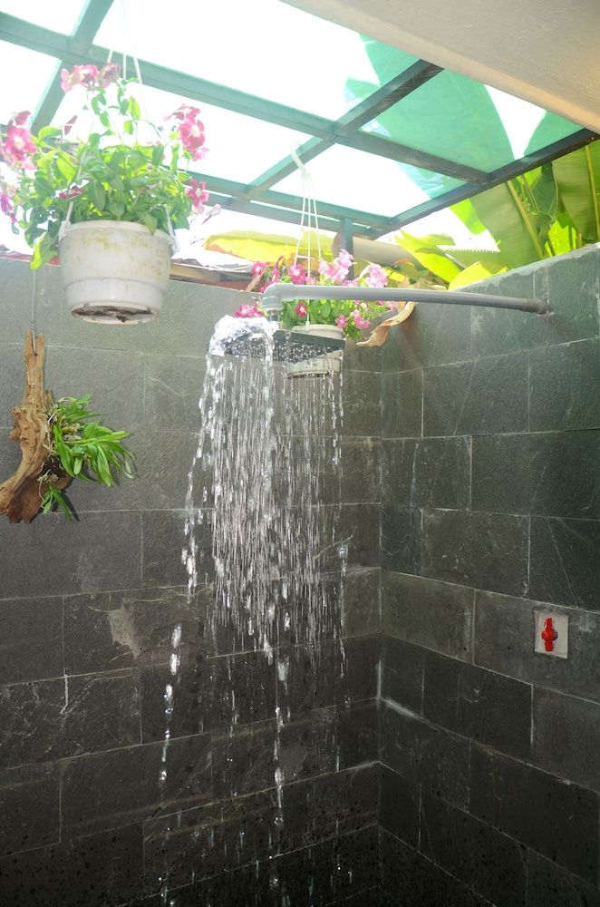 Hoi An Red Frangipani Villa Deluxe Room, Garden View 11