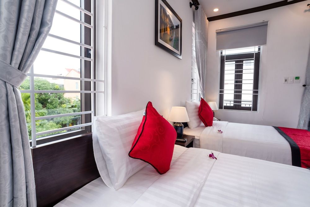 Vinci Villa Hoi An Superior Room, Balcony, Garden View 6