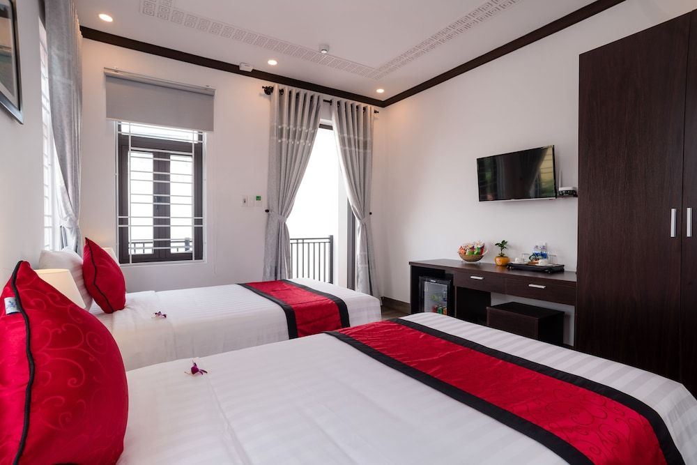 Vinci Villa Hoi An Superior Room, Balcony, Garden View 7