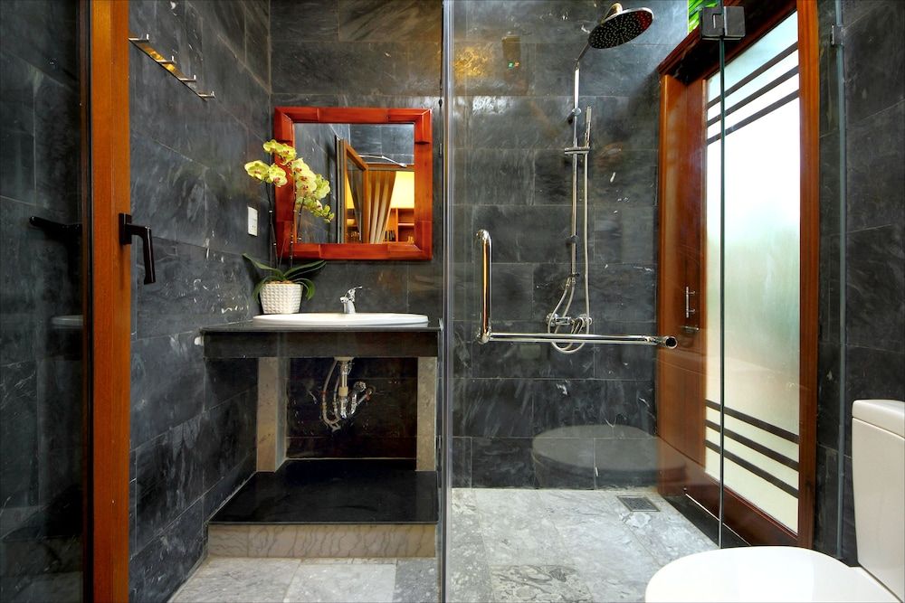 Villa Orchid Garden Riverside Hoi An Suite with Balcony 15