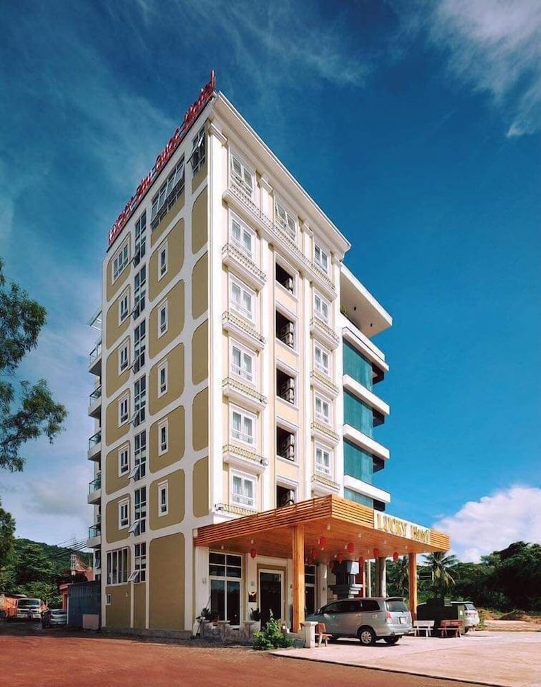 undefined Lucky Phu Quoc Hotel 2