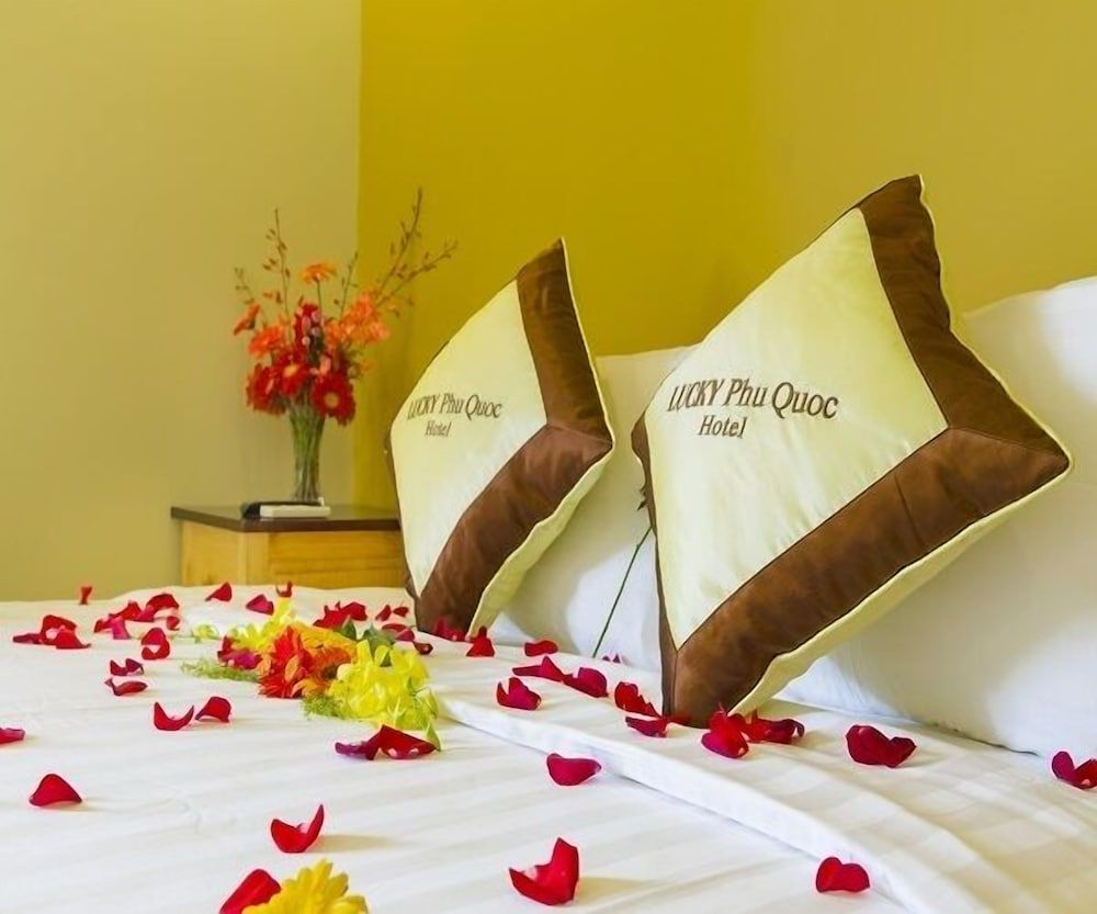 Lucky Phu Quoc Hotel Deluxe Double Room, City View 5