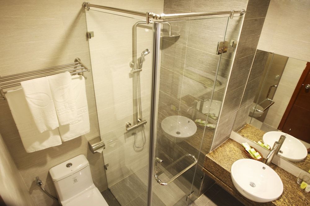 Green House Hotel Superior Room, Balcony, City View 8