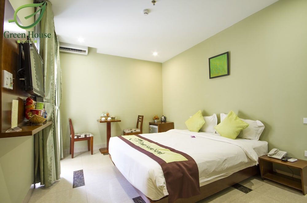 Green House Hotel Superior Room, Balcony, City View 5