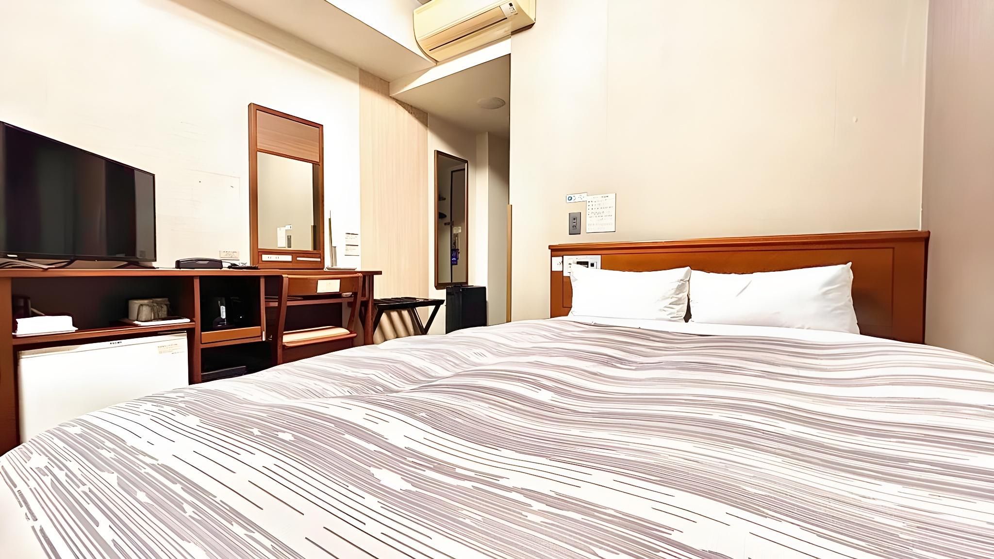 Semi Double Room - Non-Smoking