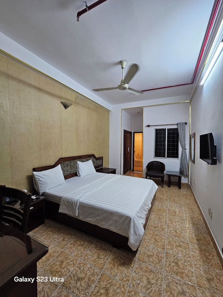 undefined Trung Mai Hotel 8