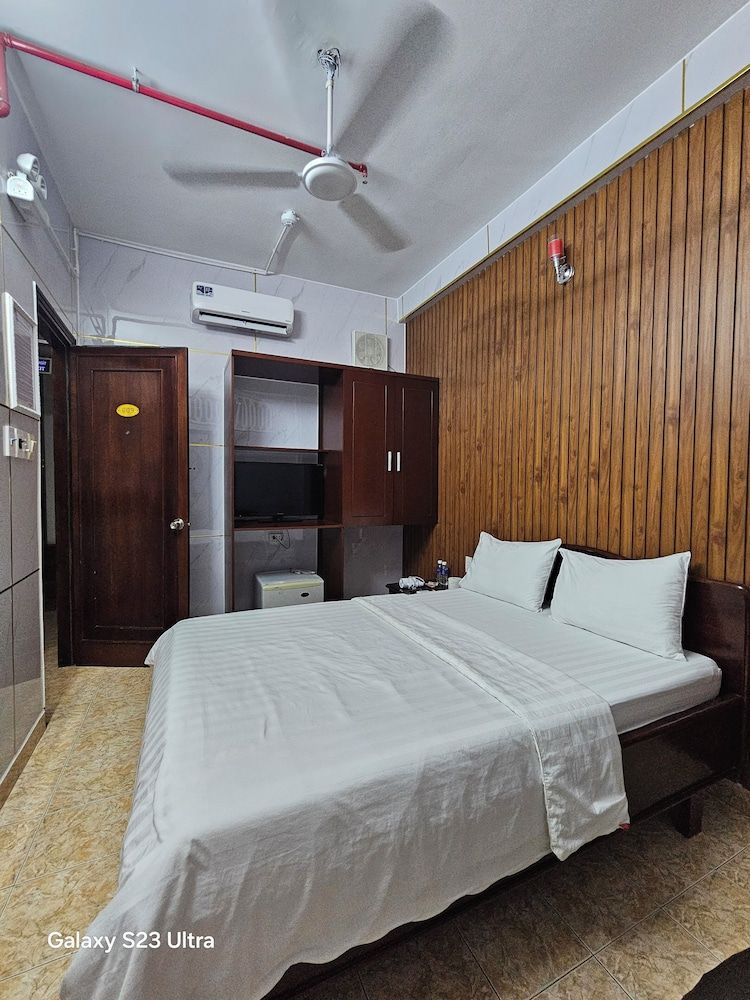 undefined Trung Mai Hotel 9