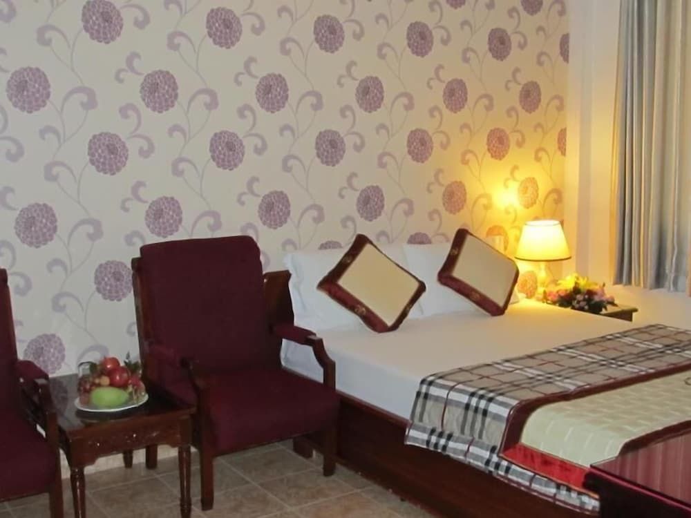 undefined Trung Mai Hotel 4