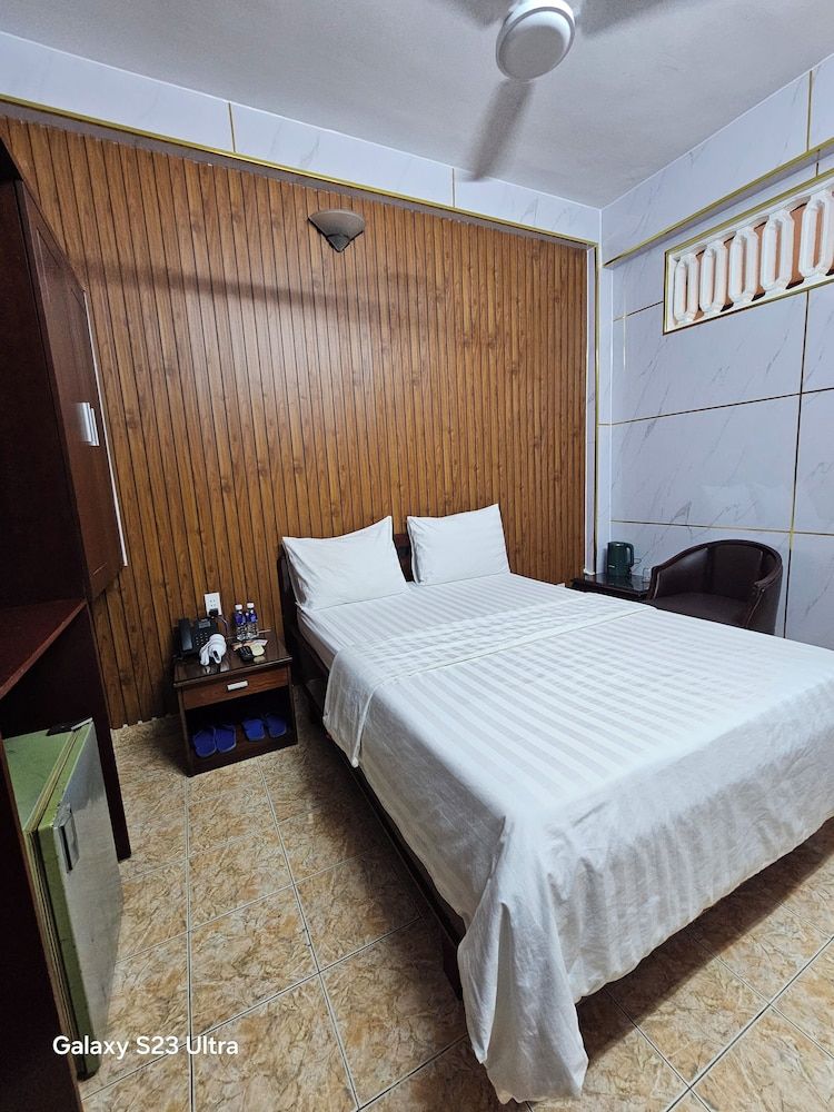 undefined Trung Mai Hotel 8