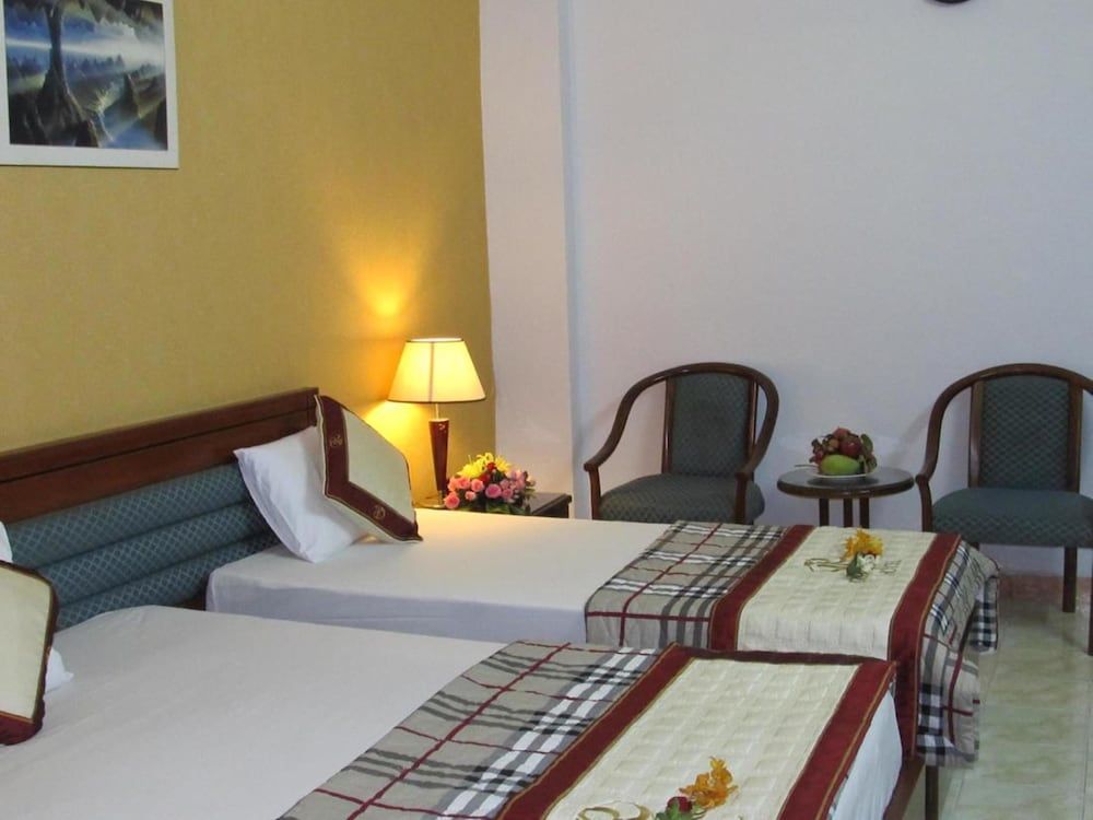 Trung Mai Hotel Standard Triple Room 13