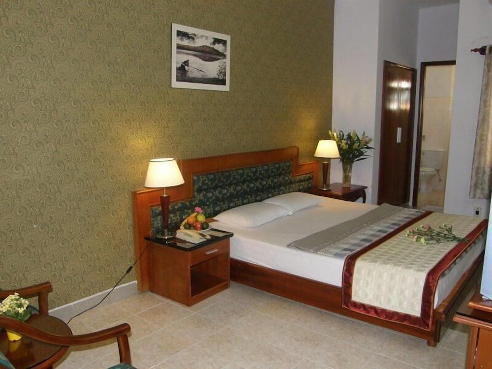 undefined Trung Mai Hotel 5