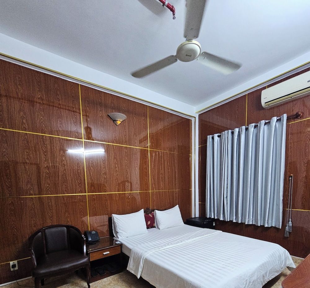 undefined Trung Mai Hotel 10