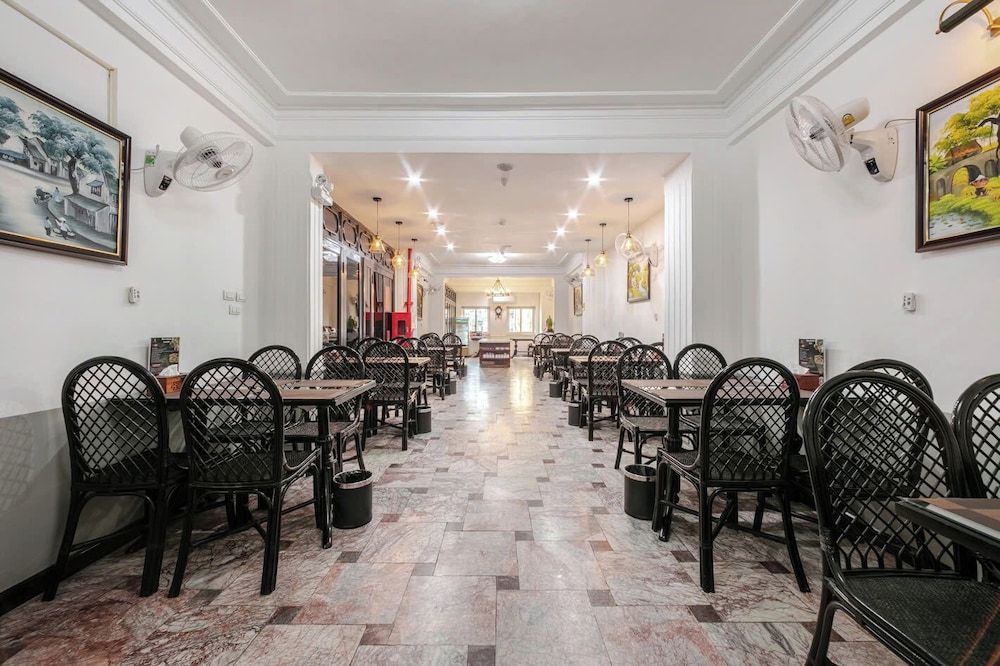 undefined A25 Hotel - 12 Pho Hue 4